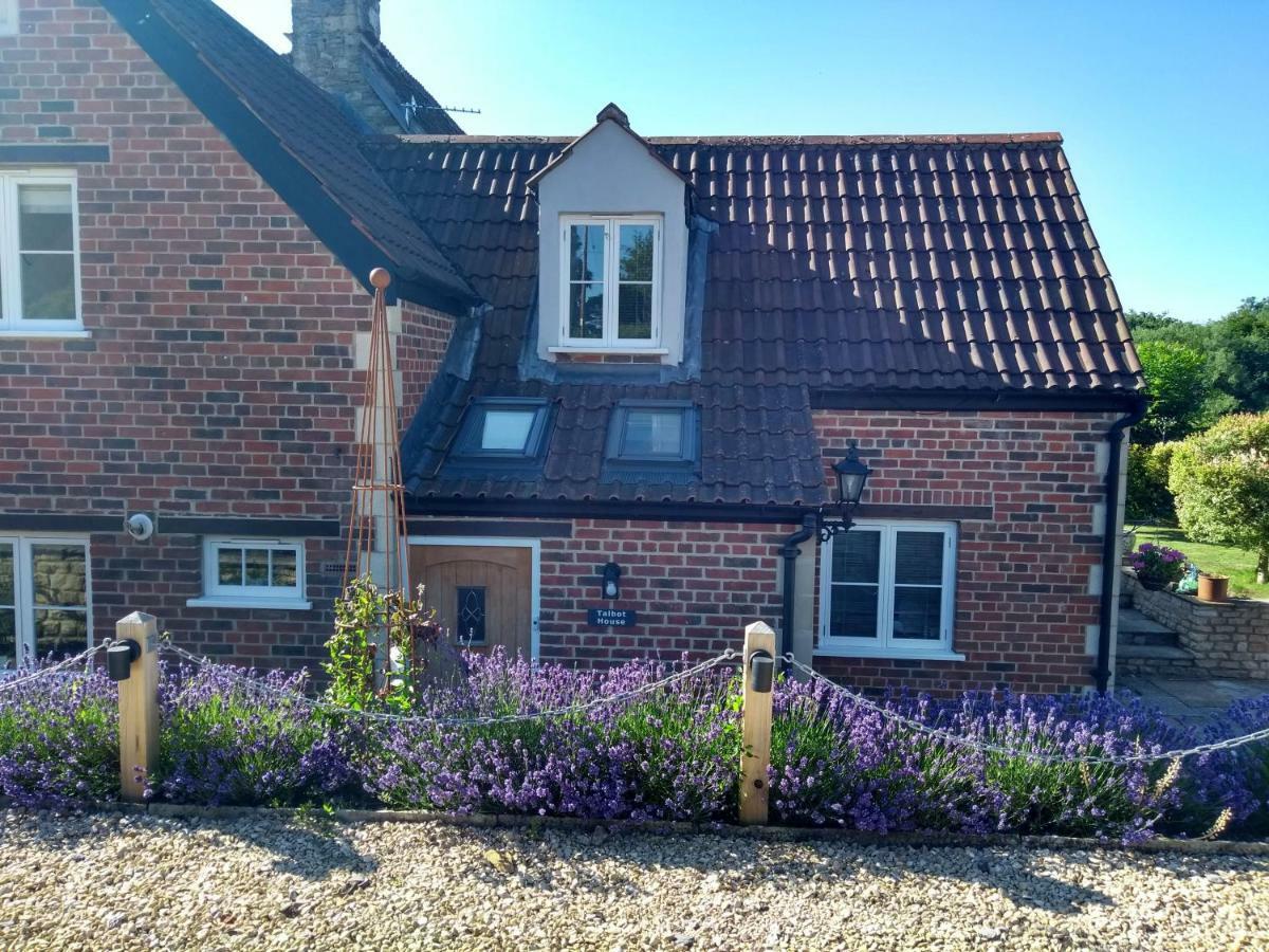 Talbot House Lacock Exterior foto
